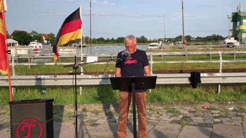 Wolgast am Kai - Rolf (der kleine mit dem großen Zettel) klare harte Fakten 03-06-2025