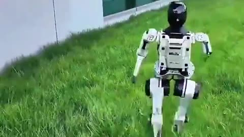 Company abusing their humanoid robot to demonstrate its balancing capabilities
