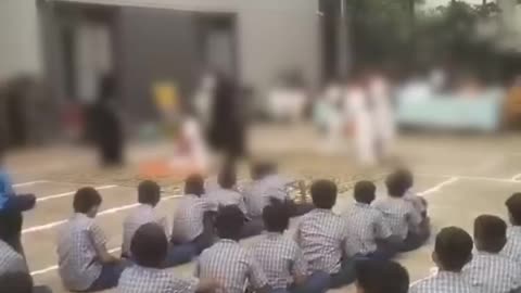ভিডিও || ভারতের স্বাধীনতা দিবসের নাটকে বোরকাপরা মুসলিম মেয়েদের জঙ্গি হিসেবে উপস্থাপন