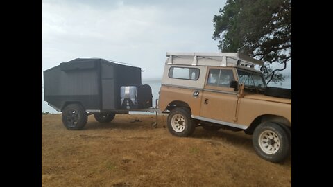 LandRover S3 Refurbish in 4 weeks! Video 4- Firewall seam -seal and paint