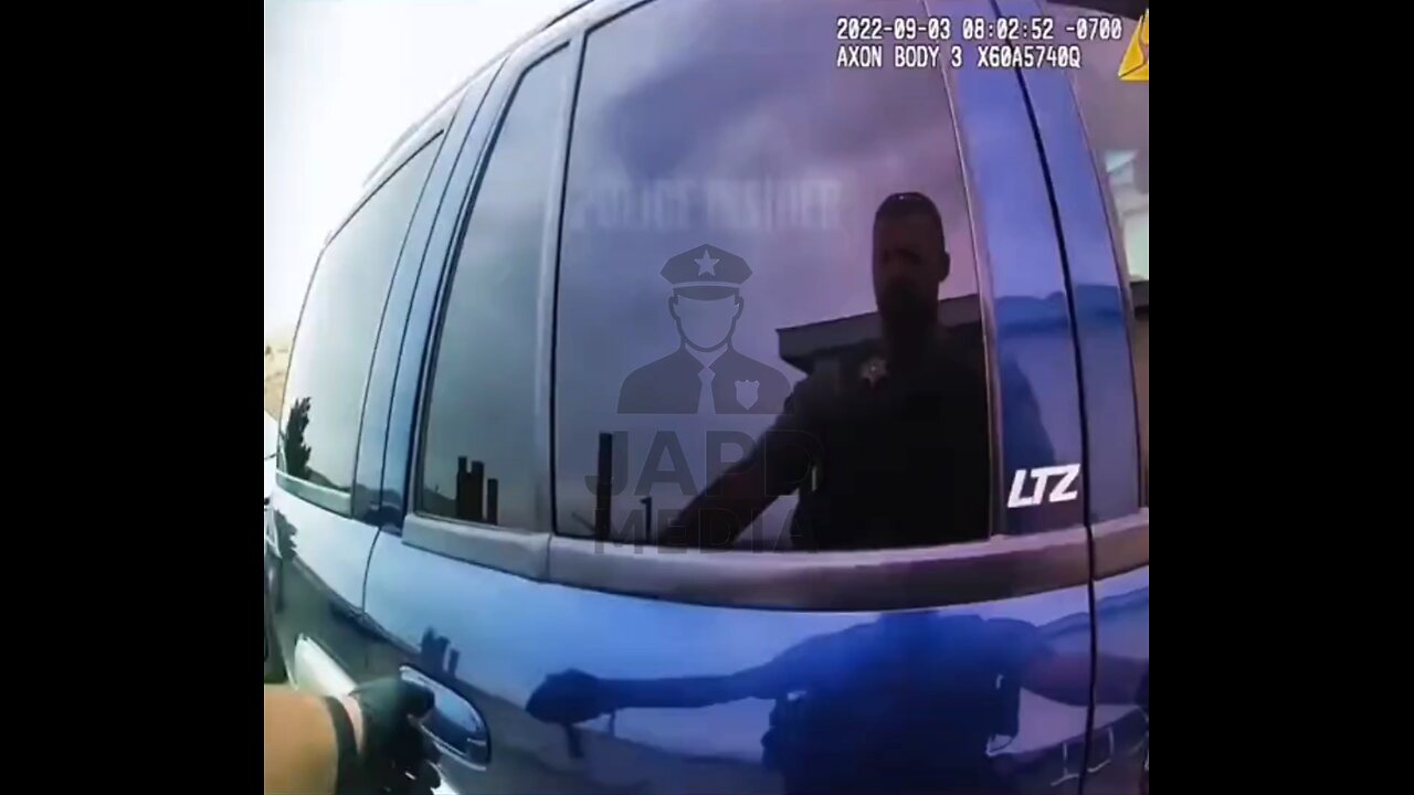 Woman Steals Car, Loses It When Police Show Up #carjacking #policeencounter #japd