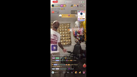 Droski singing his ❤️ out for the ladies 👀