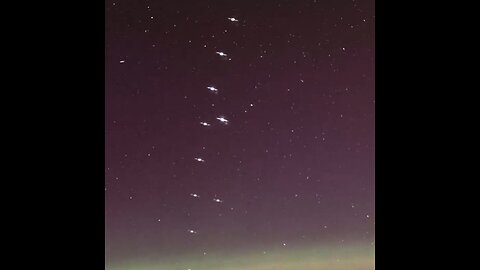 Astronauta capta 'un cinturón' de satélites Starlink desde la Estacion Espacial Internacional