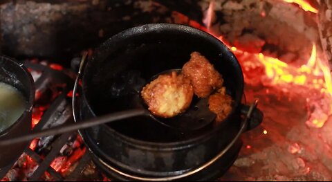 What Dinner Looked Like in 1828 | Authentic Fall Cooking 200 Years Ago 2