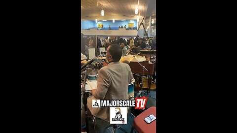 House of God 🕎 YPU #praisebreak Terry Baker on drums!! 🥁🔥🔥🔥🔥