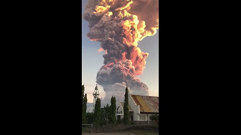 NOW - Lewotobi Laki-laki volcano erupts on Flores island, Indonesia.
