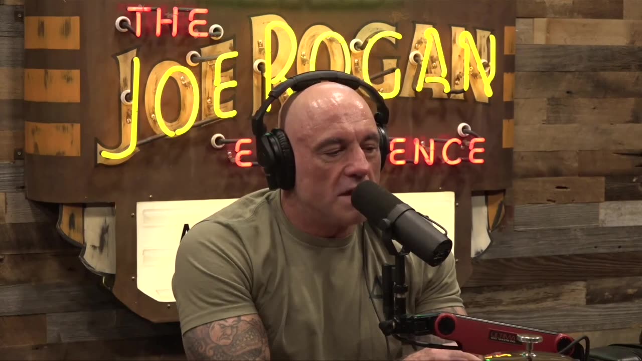 AI's Job Loss Crisis - Paul Stamets on Joe Rogan #universalbasicincome #automation #psilocybin