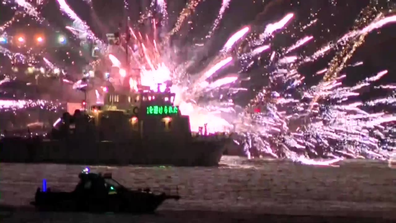 Fire breaks out on fireworks barges at Yokohama festival