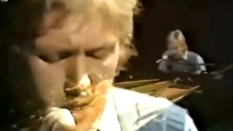 Gotta Get Up (Live) - Harry Nilsson