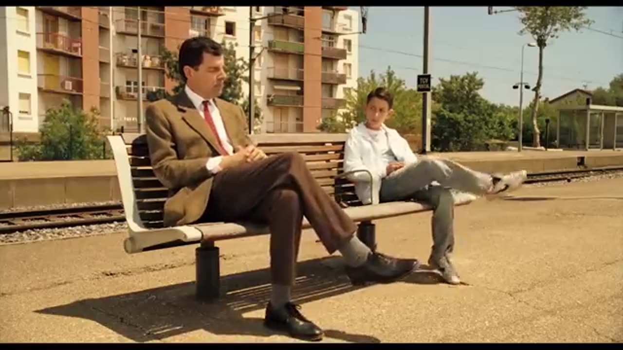 Mr Bean's Train Disaster | Mr Bean's Holiday