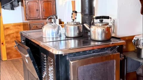 Inside an Amish Kitchen
