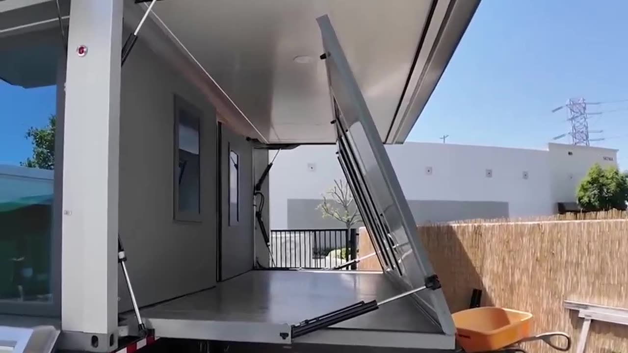 PF-202W Expandable House on Wheels, Auto Open