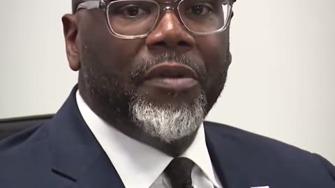 Mayor Brandon Johnson admits that he is, in fact, discriminating against whites