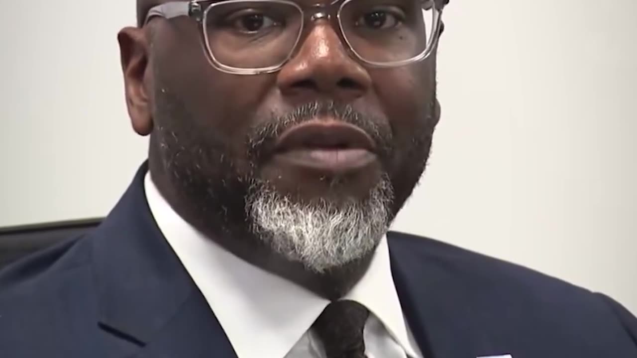 Mayor Brandon Johnson admits that he is, in fact, discriminating against whites