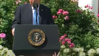Trump: Putin me dijo que los rusos quieren más a Melania que a mí