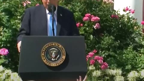 Trump: Putin me dijo que los rusos quieren más a Melania que a mí