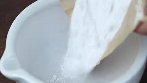 Making powder from cactus insect eggs