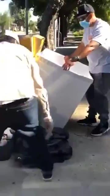 Mail in ballots need to be banned!