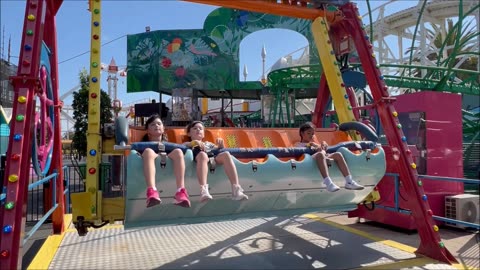 Happy Swing