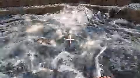 Breaking: Ultra Realistic Water VS TNT in Minecraft RTX #minecraft #shorts