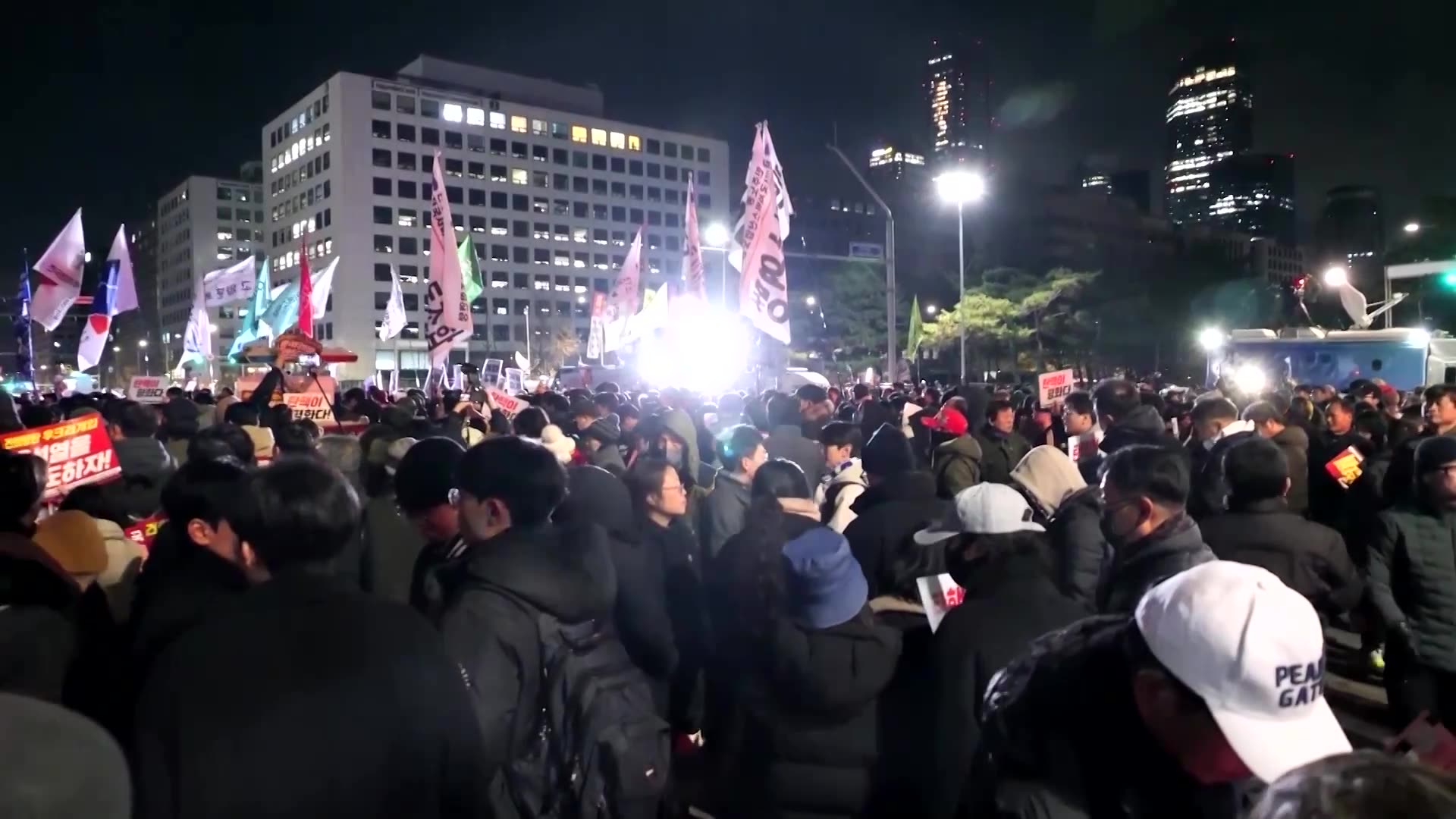 South Koreas new President Lee vows to revive democracy, economy