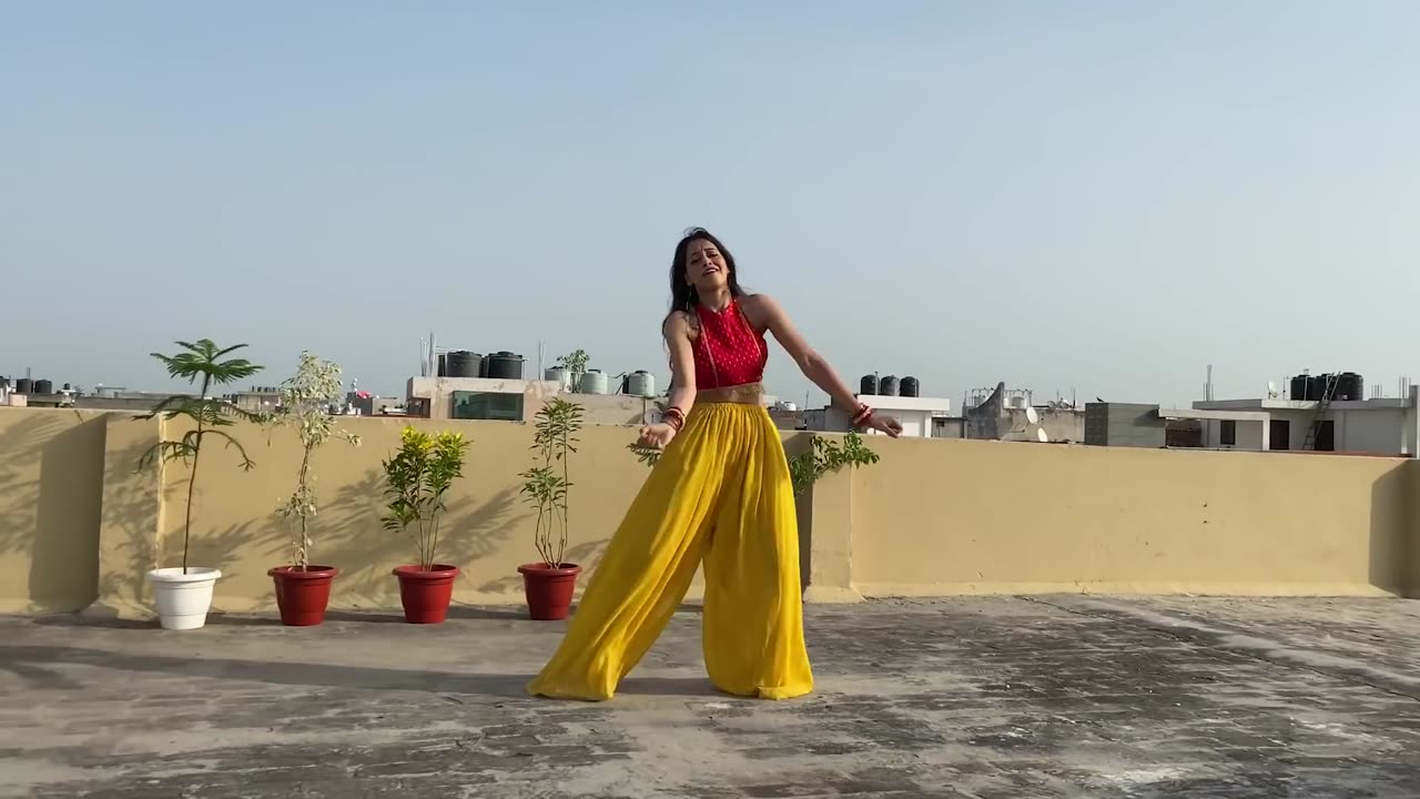 Kamar Teri Left Right