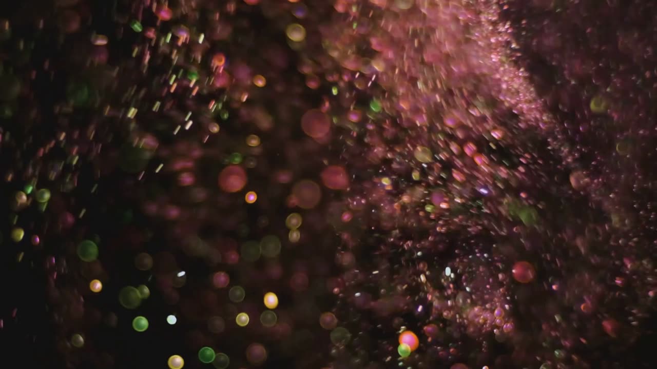 宇宙誕生直後のクォーク非対称性とは?