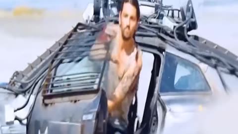 War machine, high-tech duel