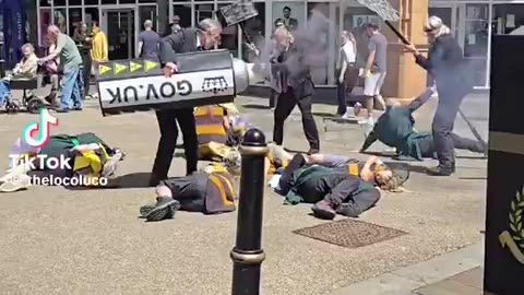 Worcester Town Centre Lefties are weird.. anyone know what this protest is about ???