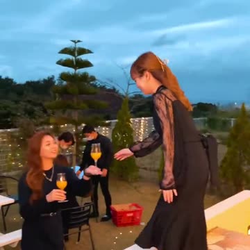 Try this easy phone Transitions📱