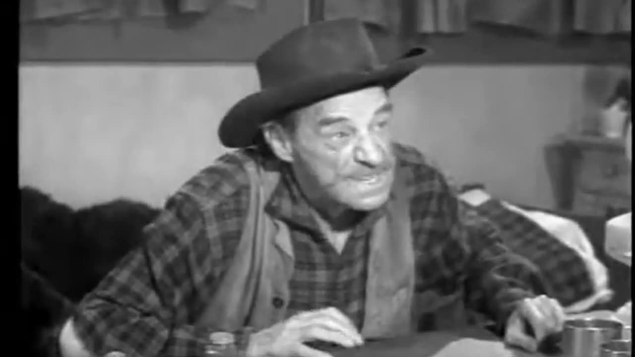 Annie Oakley - ANNIE TRUSTS A CONVICT