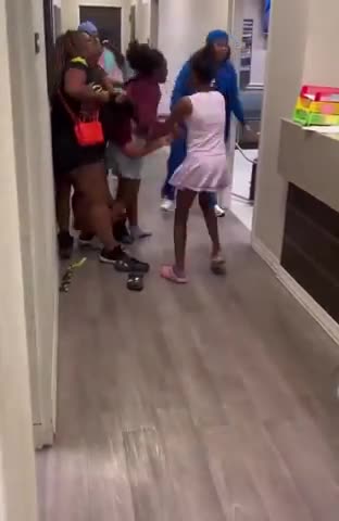 SHEBOONS VISIT THE VETERINARY CLINIC