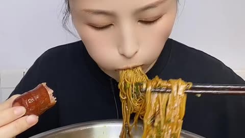 ASMR Chinese Food Eating Glass Noodles + EGGS + boiled With Sauce Mukbang 🌶️ 중국 먹방면