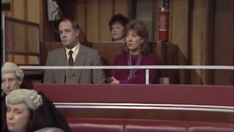 Crown Court - There Was an Old Woman (1984) HD - Michael Jayston, Gwen Watford, Sebastian Shaw