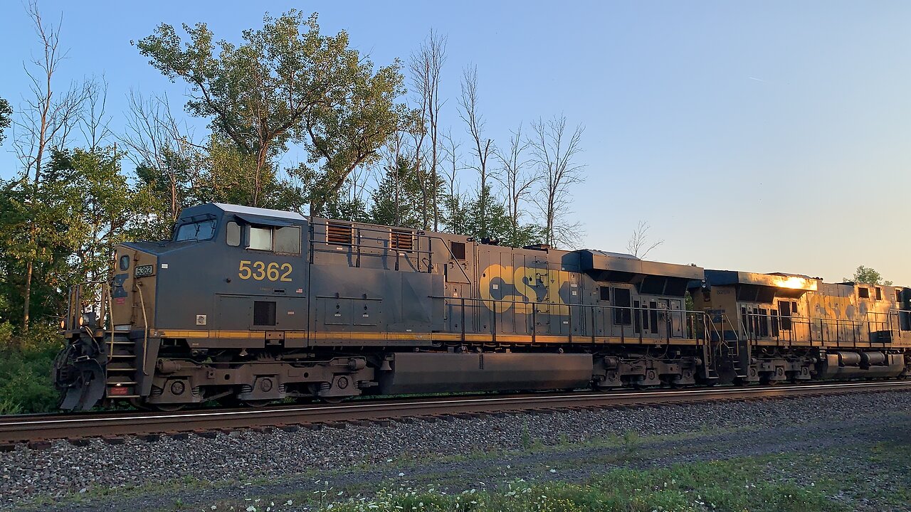 CSX Trains 5362 and 5259 head East