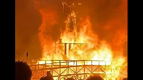 Dead Man in ‘Pool of Blood’ as Thousands Watch Burning Man’s Climactic Moment