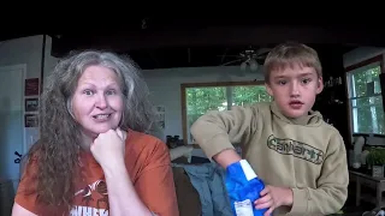 Jacksons world - breaking all grandmas junk edition!