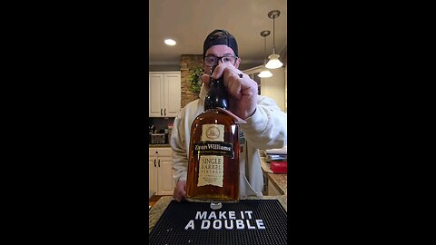 Evan Williams Single Barrel Review