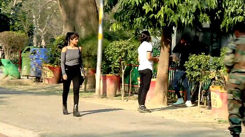 AN INJURED SOLDIER PEOPLE HELP OR NOT || A SOCIAL EXPERIMENT || ARMY PRANK IN INDIA Diary of vipin ♥