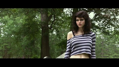 Alexandra Daddario is Beautifully Shot in 2013's 'Texas Chainsaw'