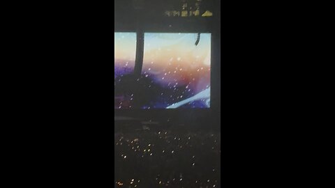 Oasis “Champagne Supernova” live Rose Bowl Pasadena California