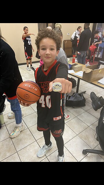 He Can’t Be Guarded – Youth Hoops Heat!