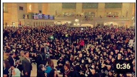"Jewish Americans Arrested En Masse for Protesting Israel's Gaza Invasion"