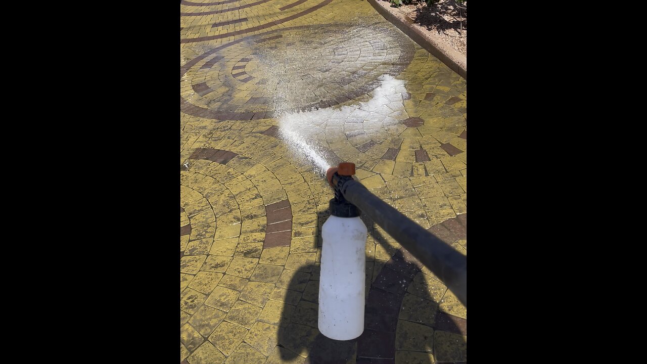 Spray with foam