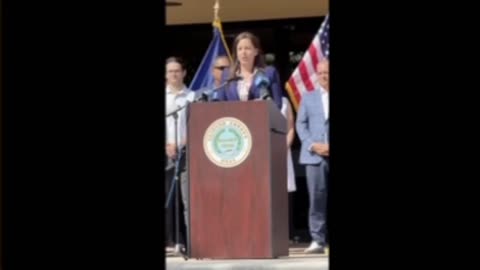 here's clips of Elise Stefanik getting brutally booed at an event today in her district