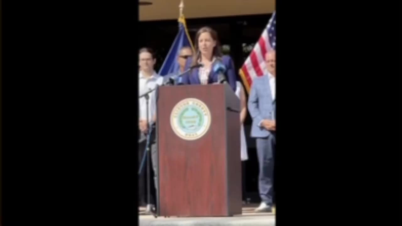 here's clips of Elise Stefanik getting brutally booed at an event today in her district