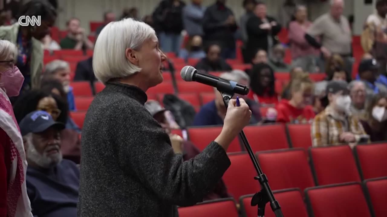 'You are not fighting!': Voters demand answers at Democratic lawmaker town hall
