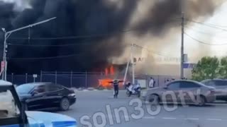 🔥 A construction market in Solnechnogorsk, near Moscow, caught fire.