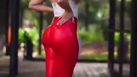 Stephanie Collier✅Glamorous Plus Size Curvy Fashion Model - Biography, Wiki, Lifestyle