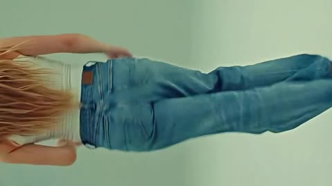 Sydney Sweeney has Great Jeans 2